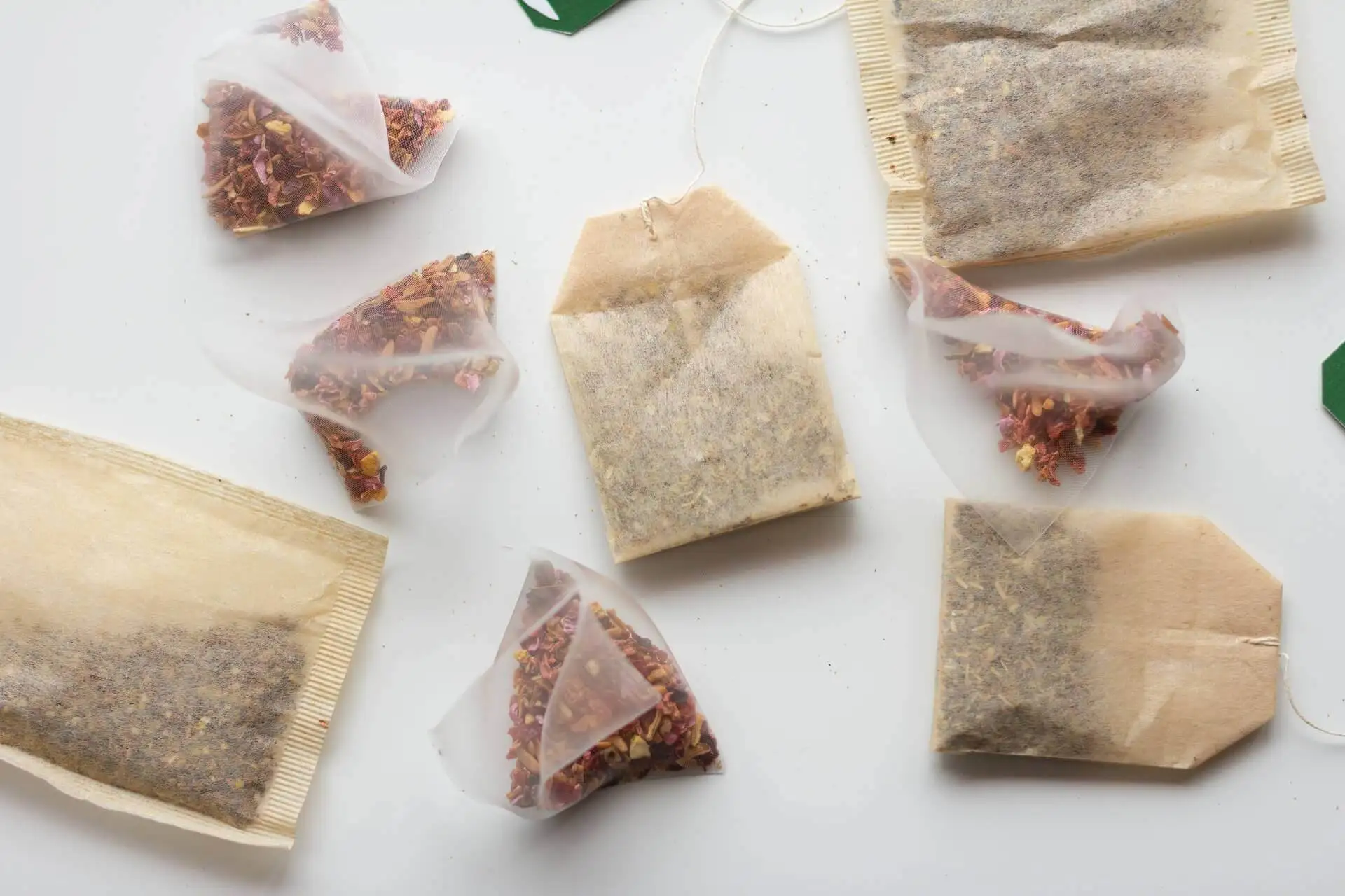 Bolsas con hierbas aromáticas.