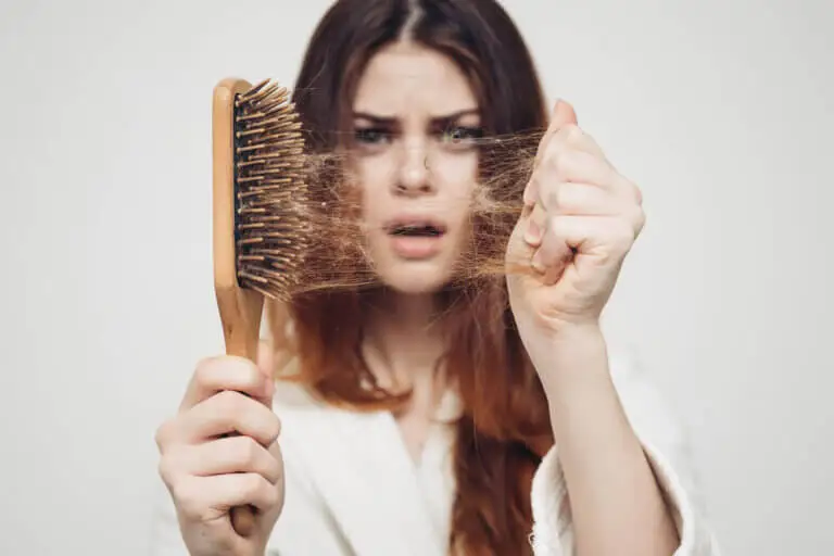 ¿Por qué se cae más el pelo en otoño?